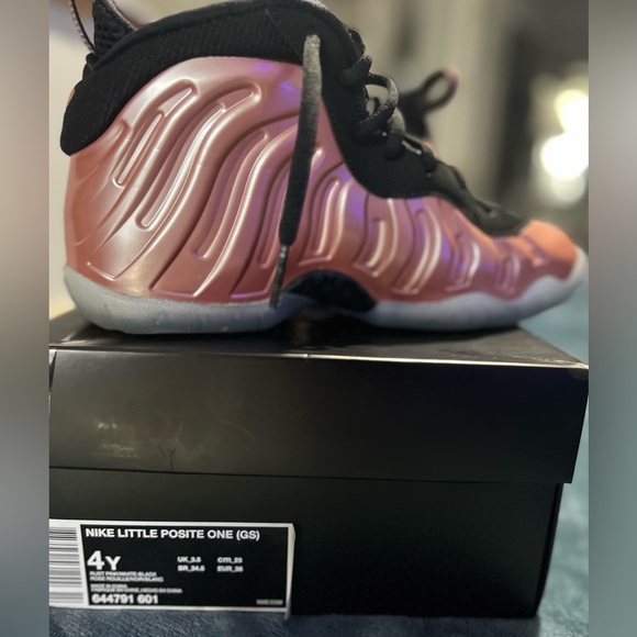 Nike Air Foamposite One Rust Pink | size 4 youth - Picture 3 of 3